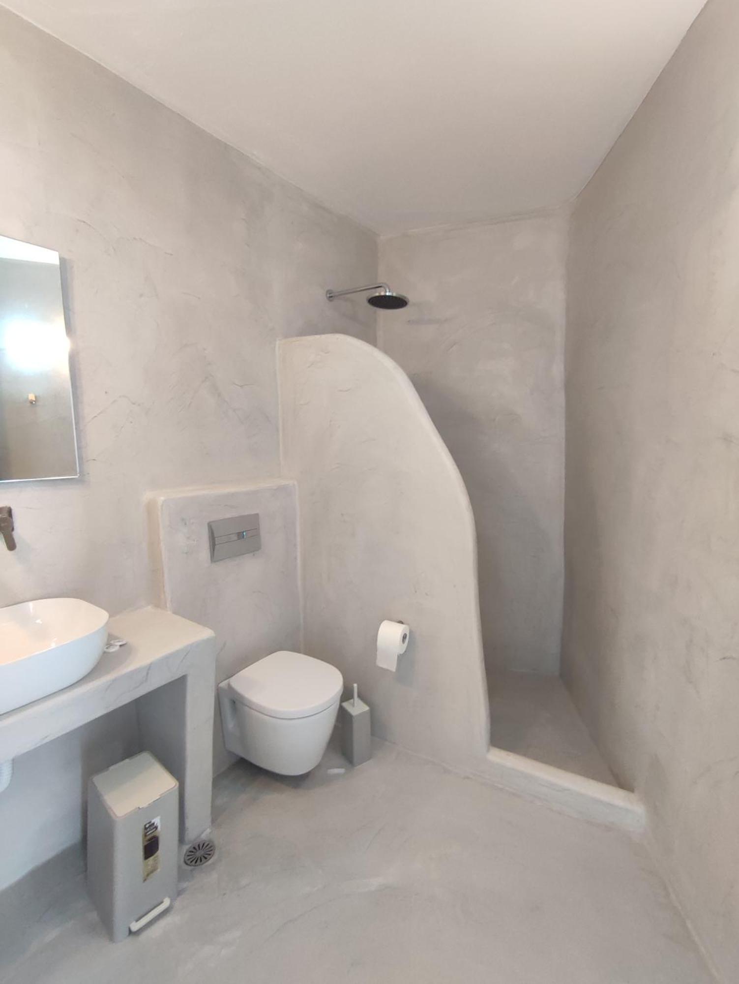 Central Santorini Serenity Rooms 산토리니 외부 사진