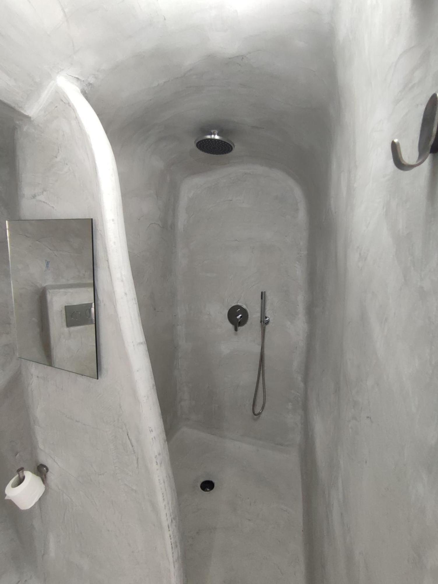 Central Santorini Serenity Rooms 산토리니 외부 사진