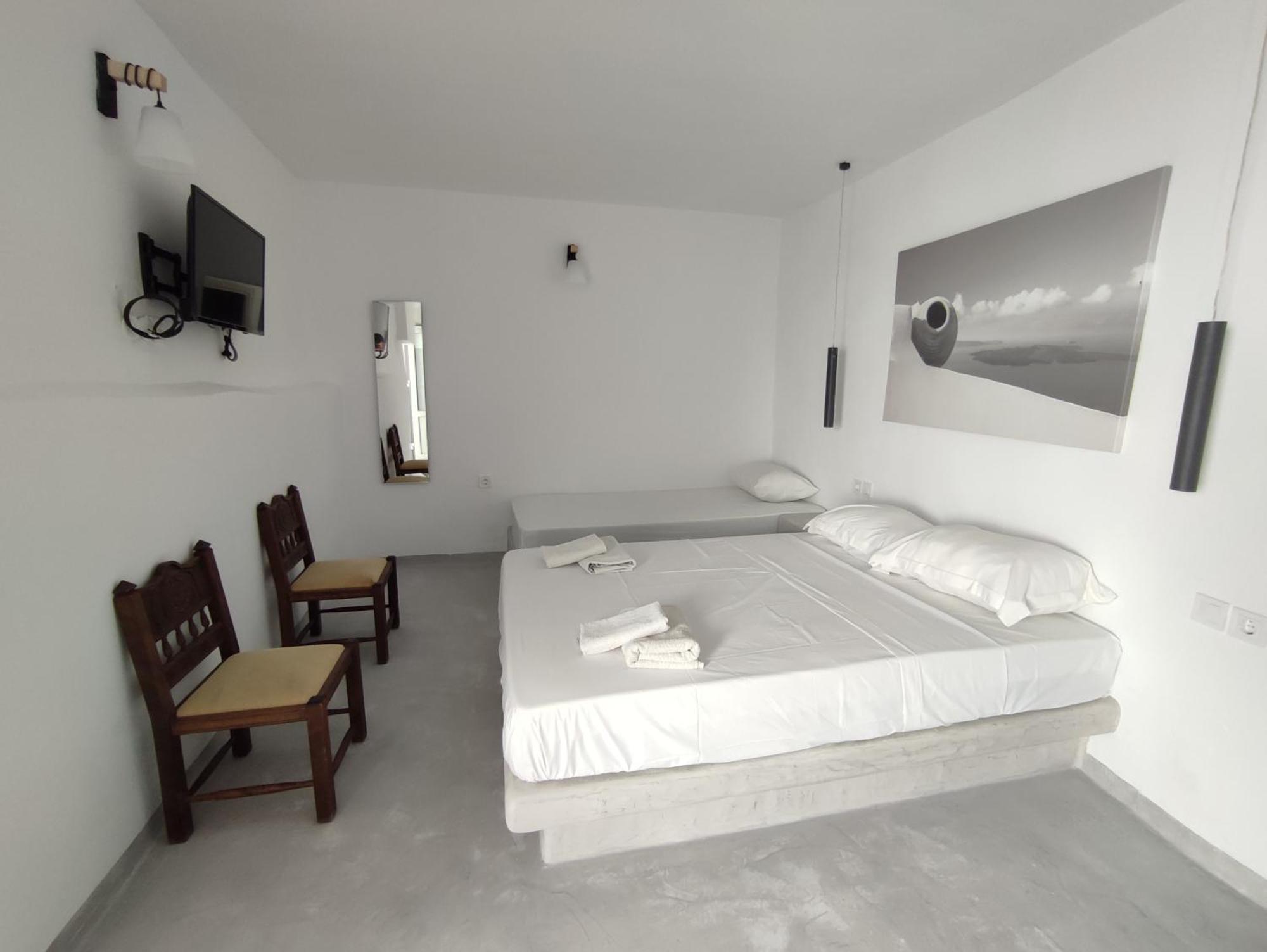 Central Santorini Serenity Rooms 산토리니 외부 사진